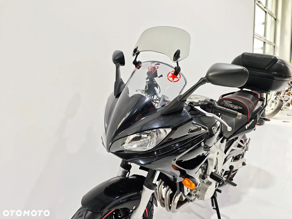 Yamaha FZ - 15