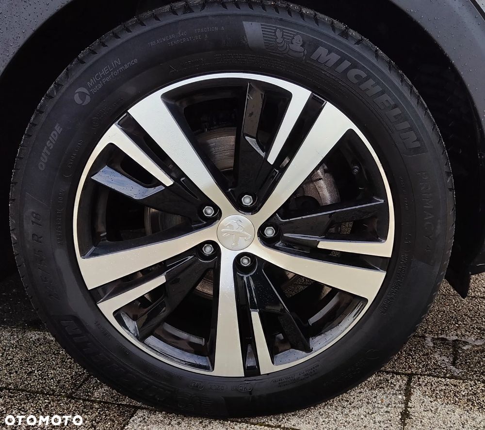 Peugeot 3008 1.2 PureTech GT Pack S&S EAT8 - 33