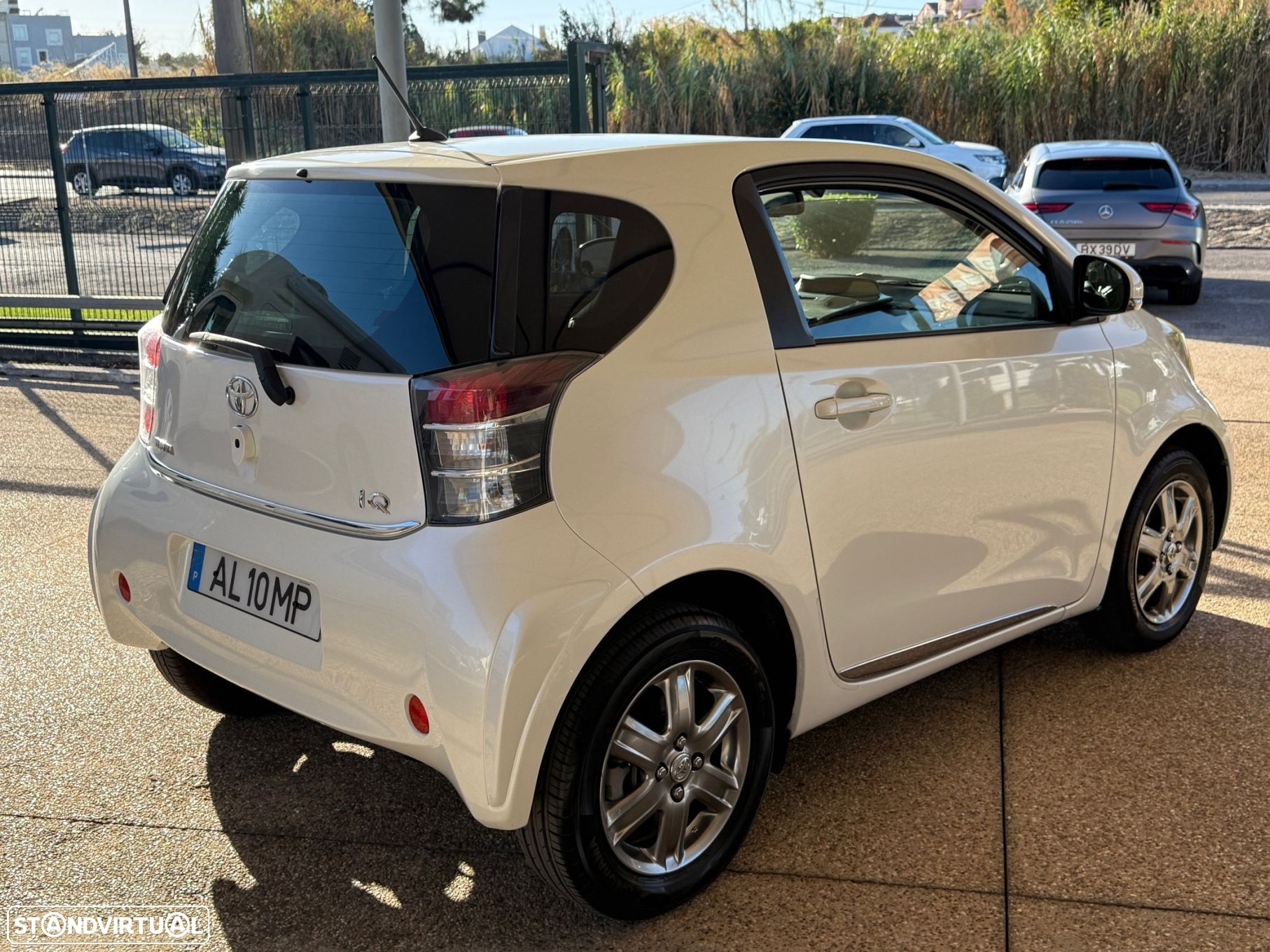 Toyota iQ 1.0 VVT-i 2 EP - 4