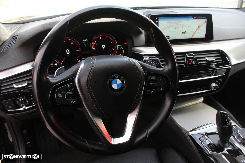 BMW 520 d Line Luxury Auto - 10