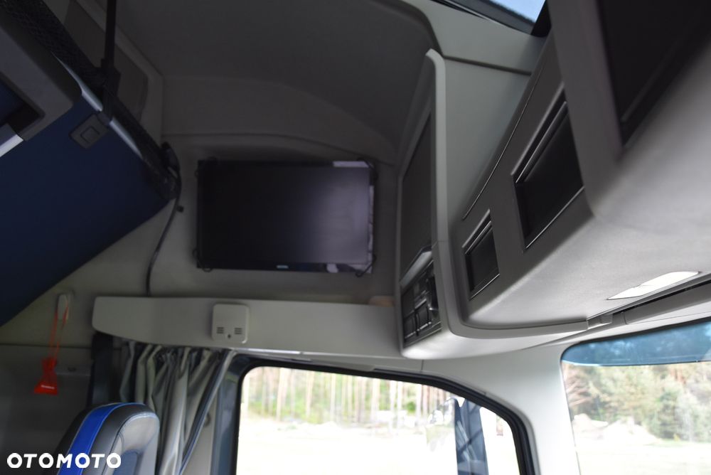 Volvo FH5 500 I-SAVE / GLOBETROTTER XL / FULL-LED / KLIMA POSTOJOWA / NAWIGACJA / KAMERY / TV / FULL OPCJA / LAKIER METALIC / ALUFELGI /SALON PL ! ! ! - 29