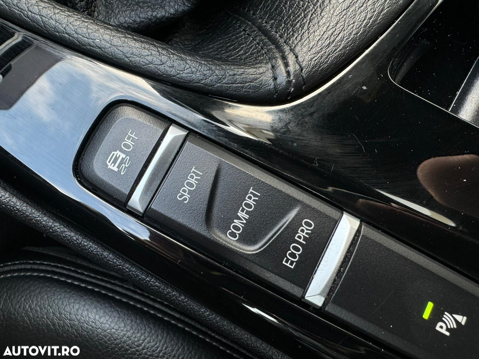 BMW Seria 5 520d Sport Line - 25