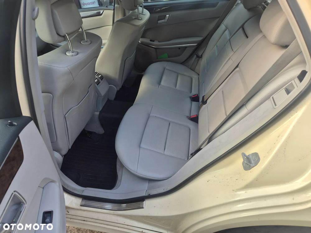 Mercedes-Benz Klasa E 200 CDI DPF BlueEFFICIENCY Automatik Avantgarde - 10