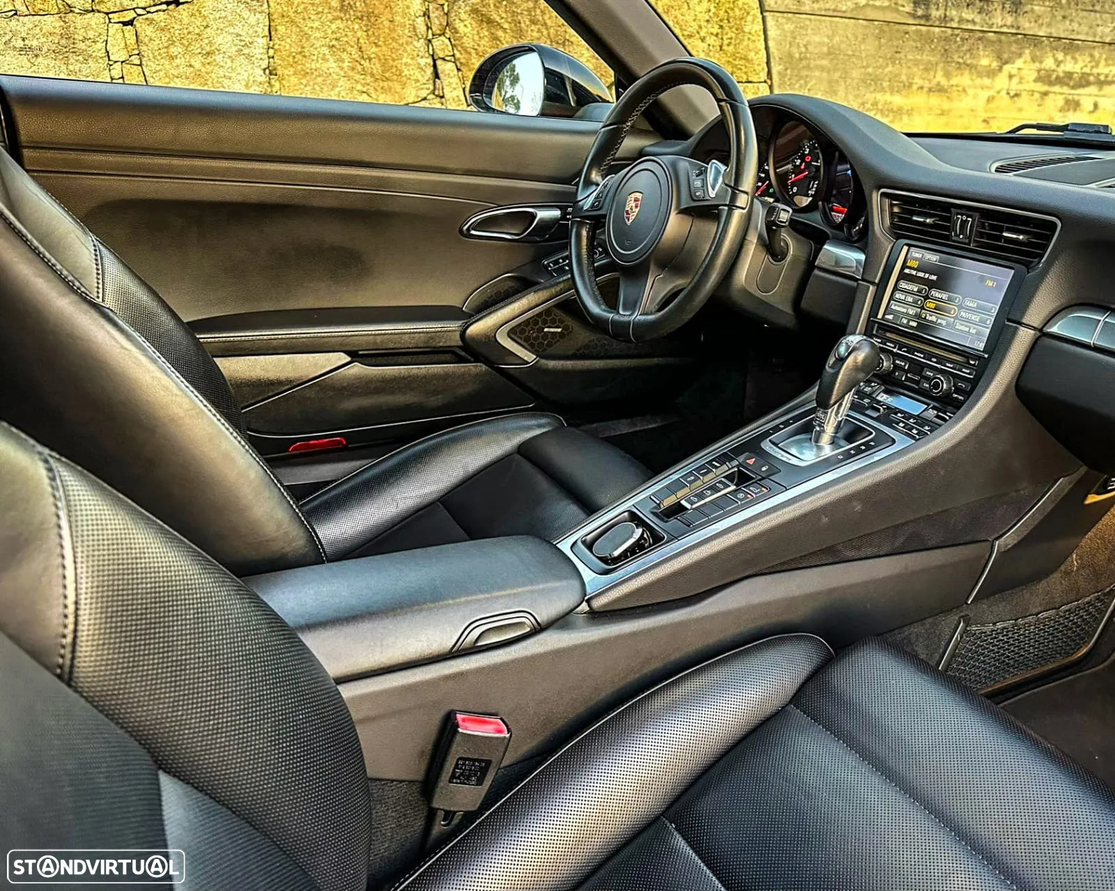 Porsche 911 (991) Carrera 4 Cabriolet PDK Black Edition - 18
