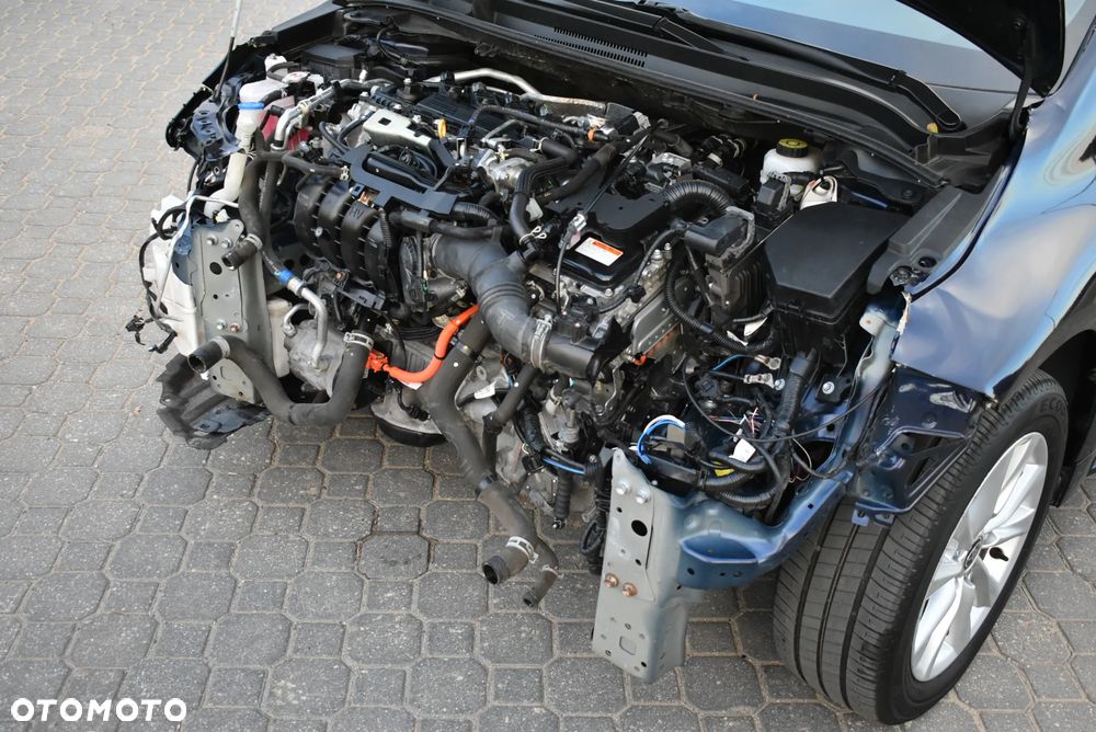 Toyota Corolla 2.0 Hybrid Comfort - 12