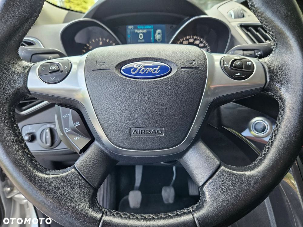 Ford Kuga 2.0 TDCi 4x4 Titanium - 22