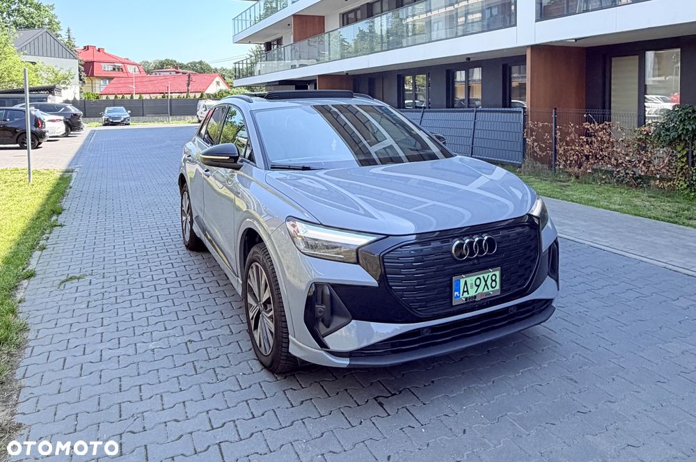 Audi Q4 e-tron 50 77kWh Quattro S Line - 2