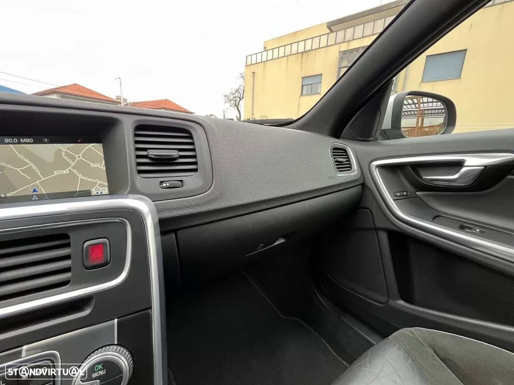 Volvo S60 1.6 D2 R-Design Momentum - 22