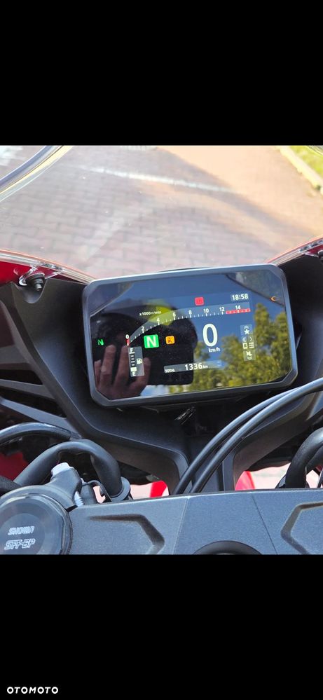 Honda CBR - 12