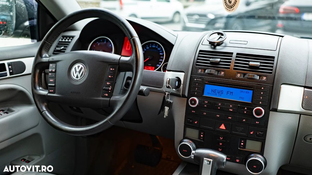 Volkswagen Touareg - 22