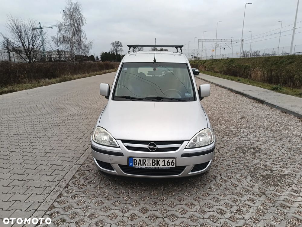 Opel Combo Tour - 3
