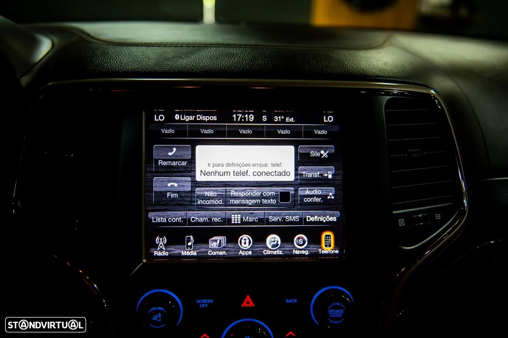 Jeep Grand Cherokee 5.7 V8 HEMI 4WD Auto Summit - 34