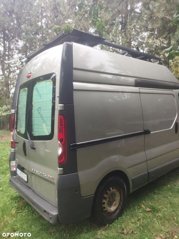 Opel Vivaro - 2