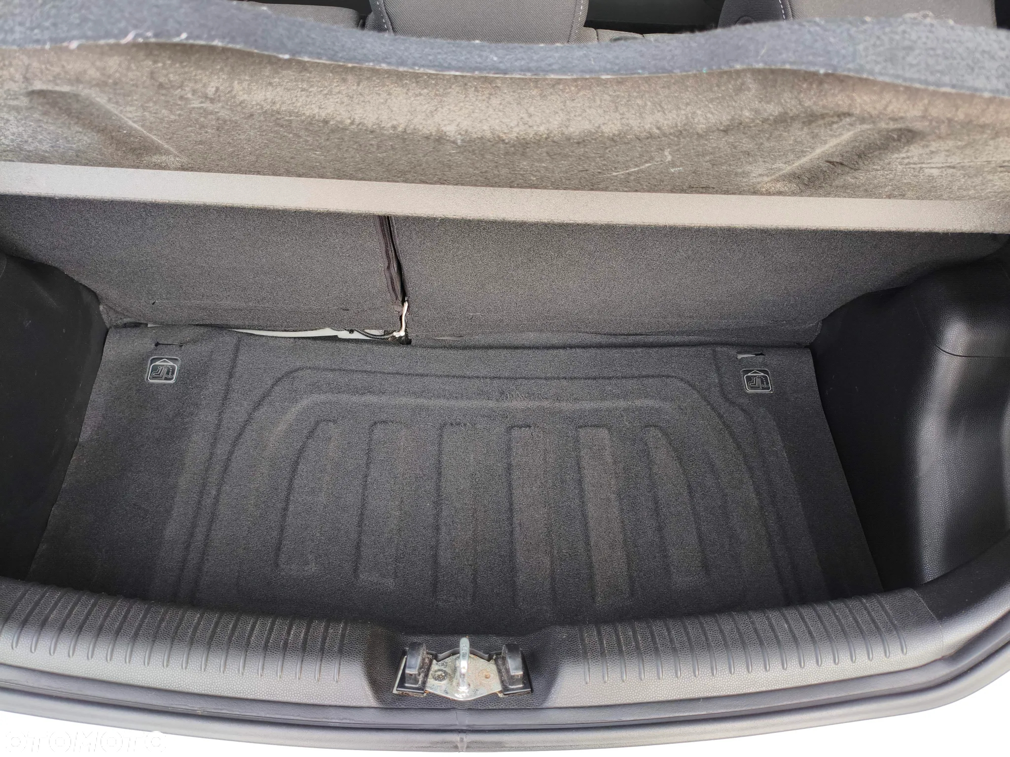 Kia Picanto 1.0 L - 19