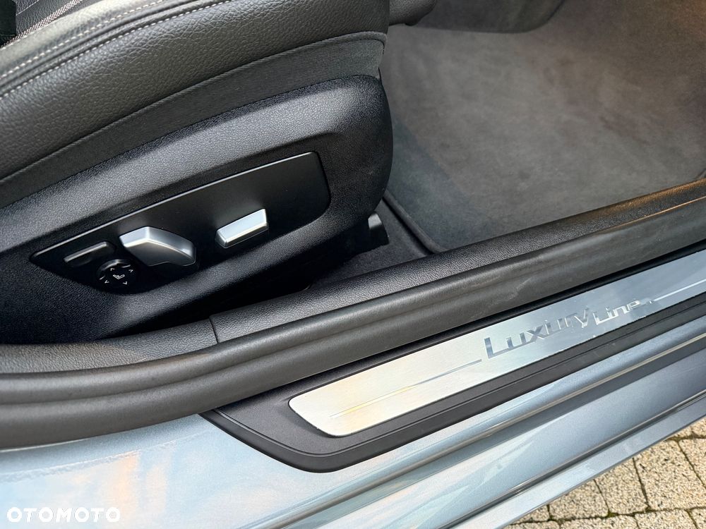 BMW Seria 5 520d Luxury Line sport - 24