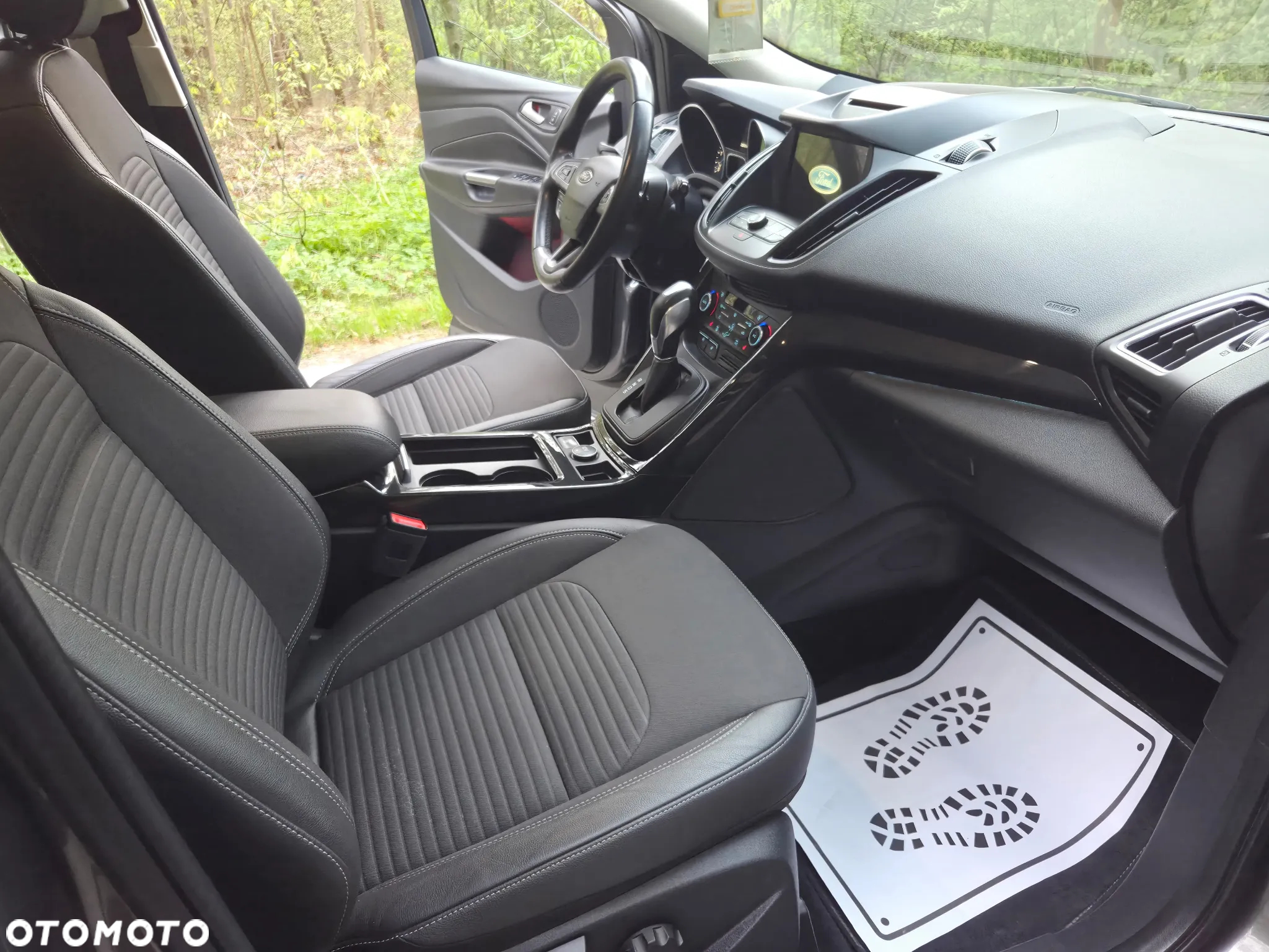 Ford Kuga 1.5 TDCi 2x4 Cool & Connect - 16
