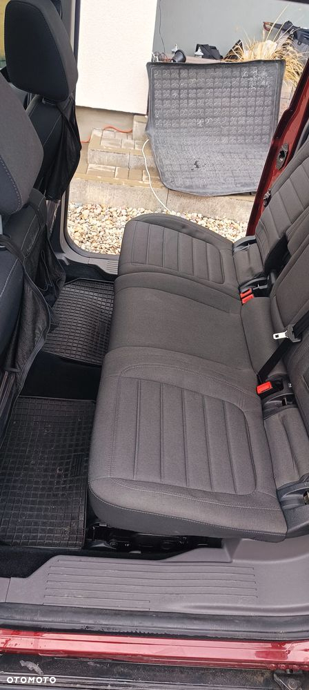 Ford Tourneo Connect - 22