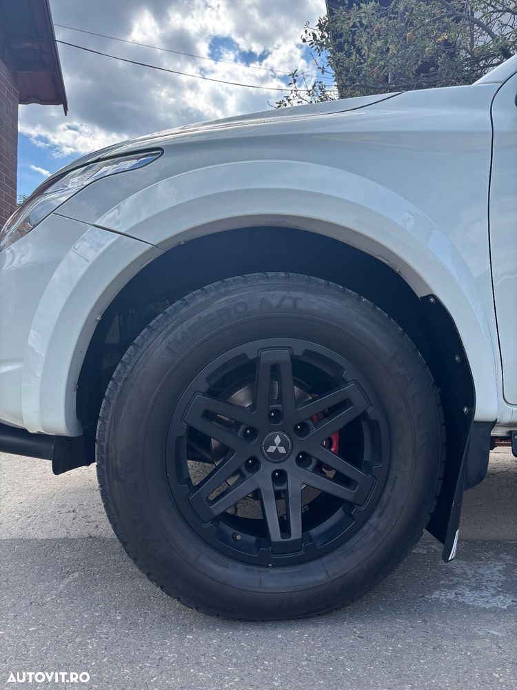 Mitsubishi L200 - 7