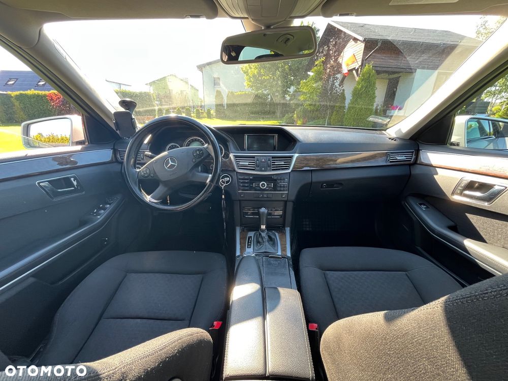 Mercedes-Benz Klasa E 220 CDI BlueEff Elegance - 2