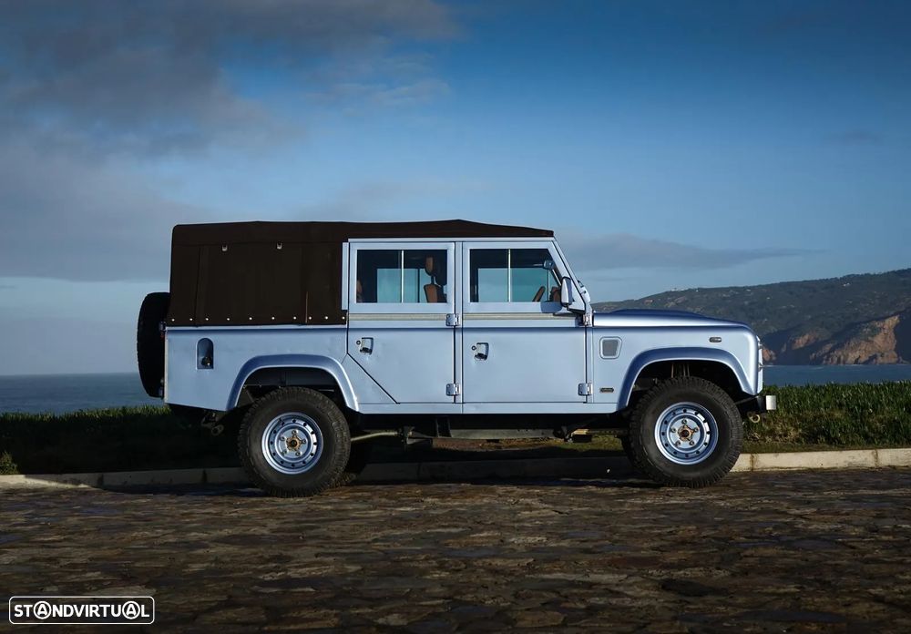 Land Rover Defender - 4