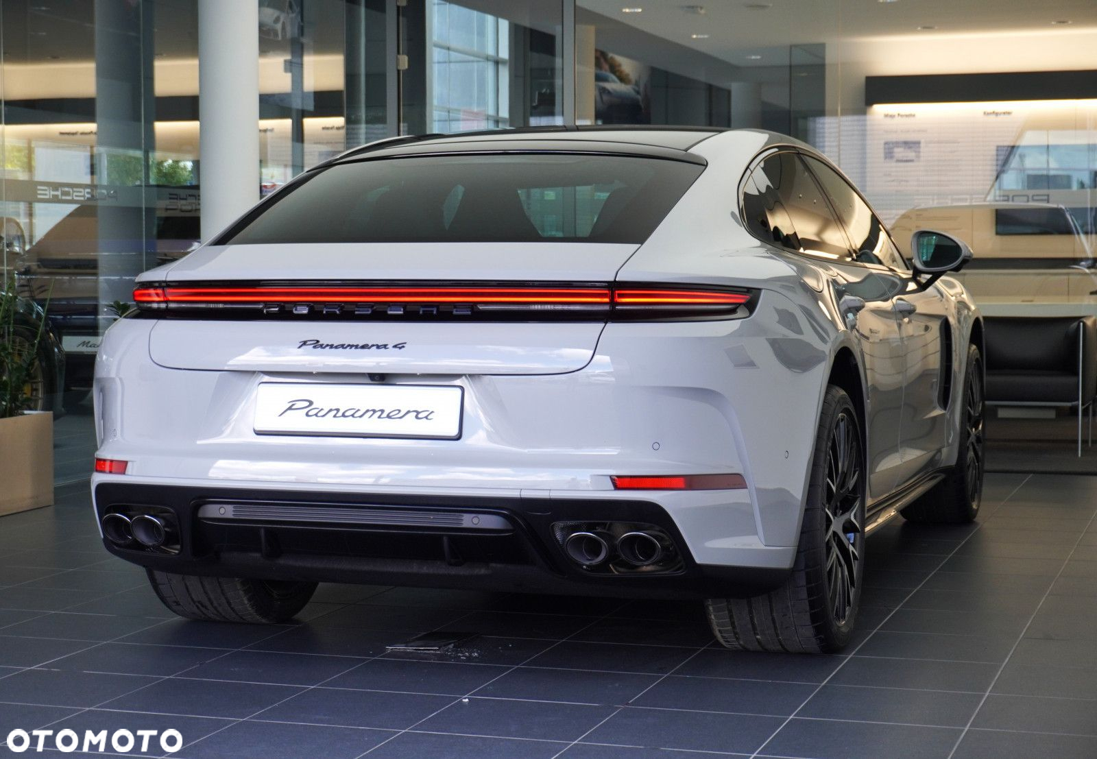 Porsche Panamera 4 - 7