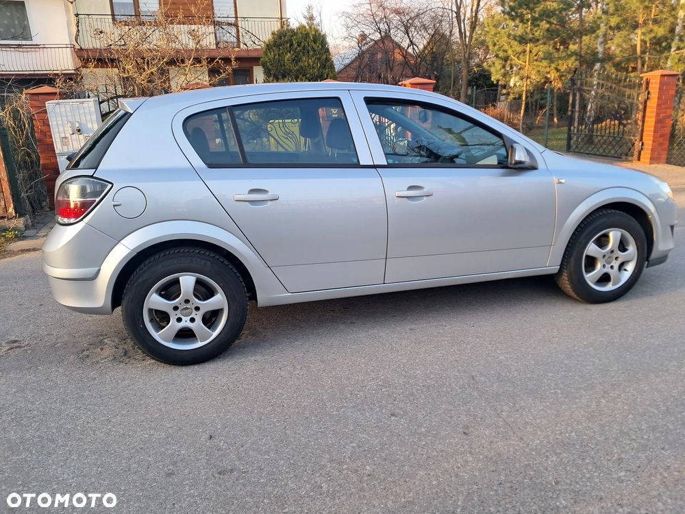 Opel Astra 1.6 Selection - 9