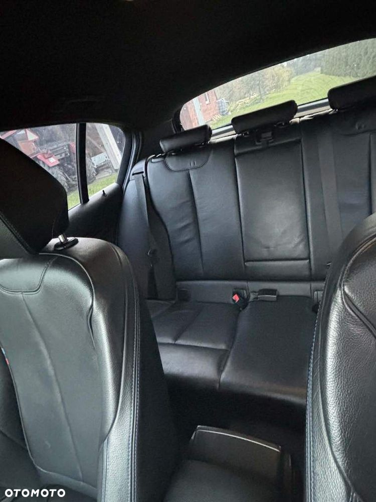 BMW Seria 1 118d M Sport Shadow - 12