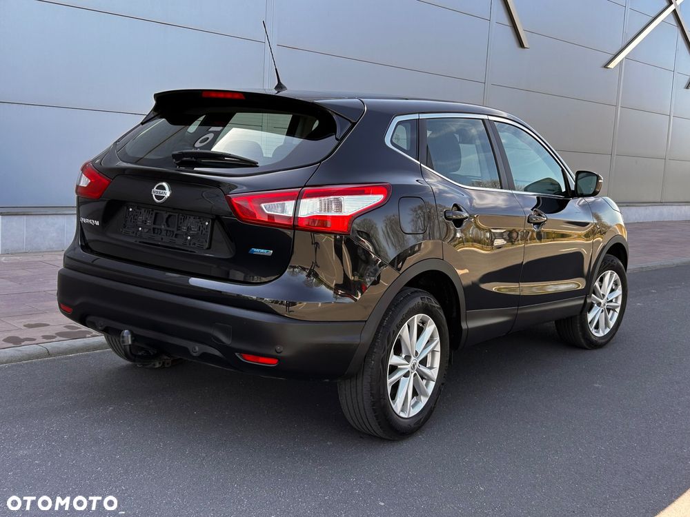 Nissan Qashqai 1.5 dCi N-Connecta - 6