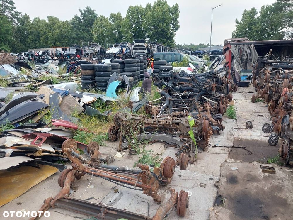 KOMPLETNE ZAWIESZENIE BELKA SANKI TYŁ KIA CEED I HB 5D - 7