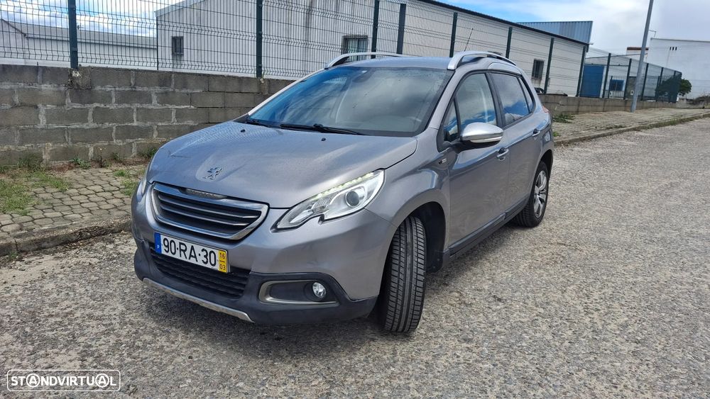 Peugeot 2008 1.2 PureTech Style - 1