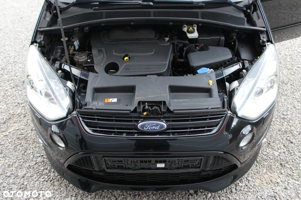 Ford S-Max - 32