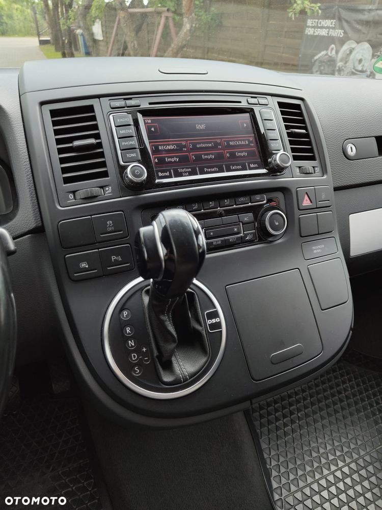 Volkswagen Multivan - 17