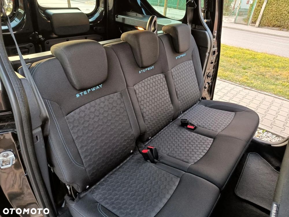 Dacia Dokker TCe 115 Stepway - 25