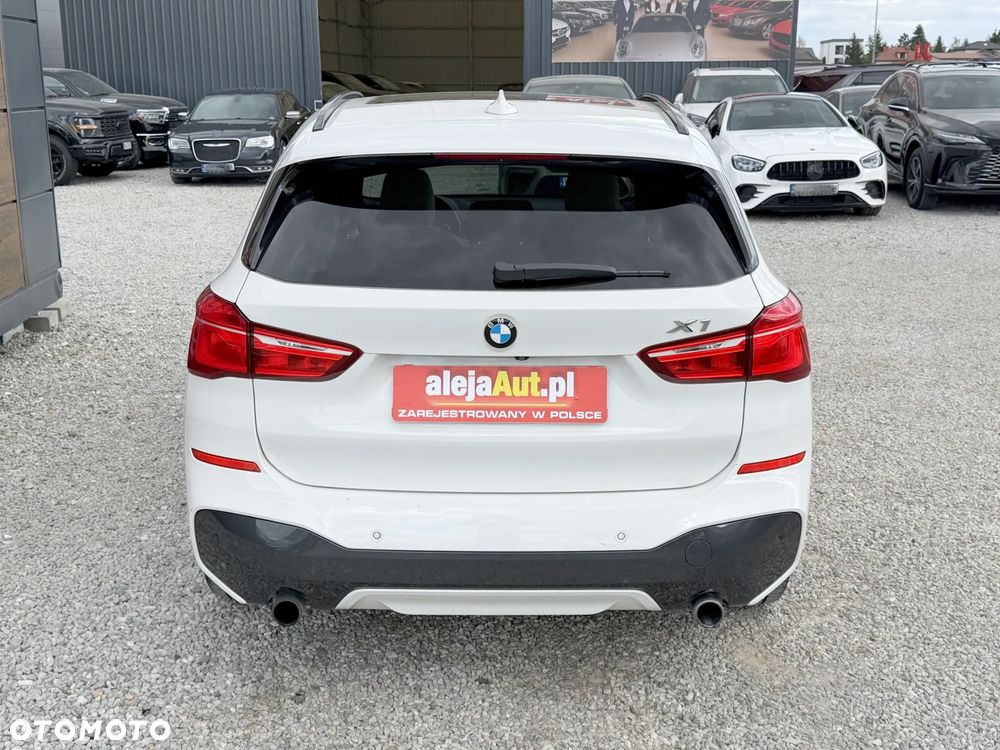 BMW X1 xDrive25i GPF xLine sport - 13