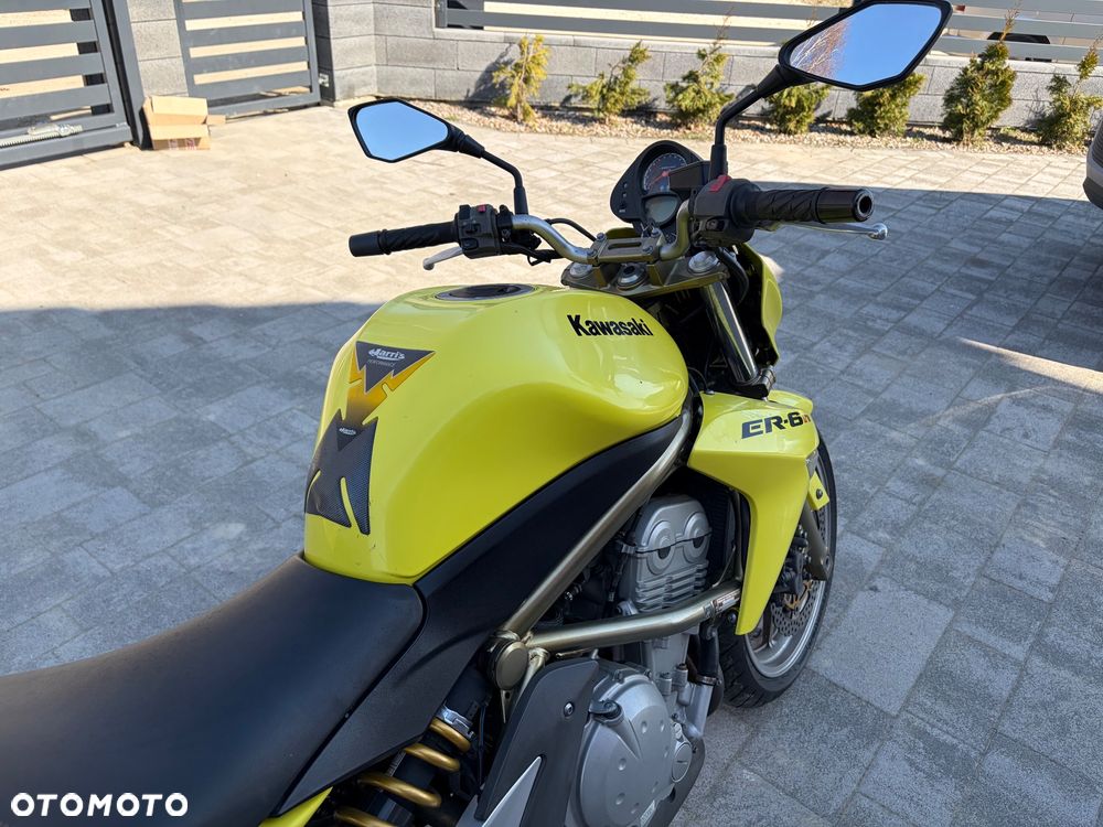 Kawasaki ER - 22