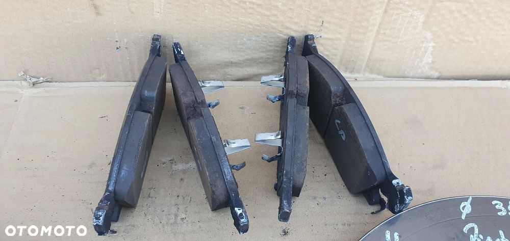 Tarcze hamulcowe klocki przód przednie Jeep Grand Cherokee IV WK2 - 6