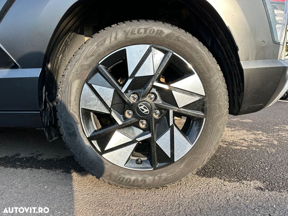 Hyundai KONA - 14