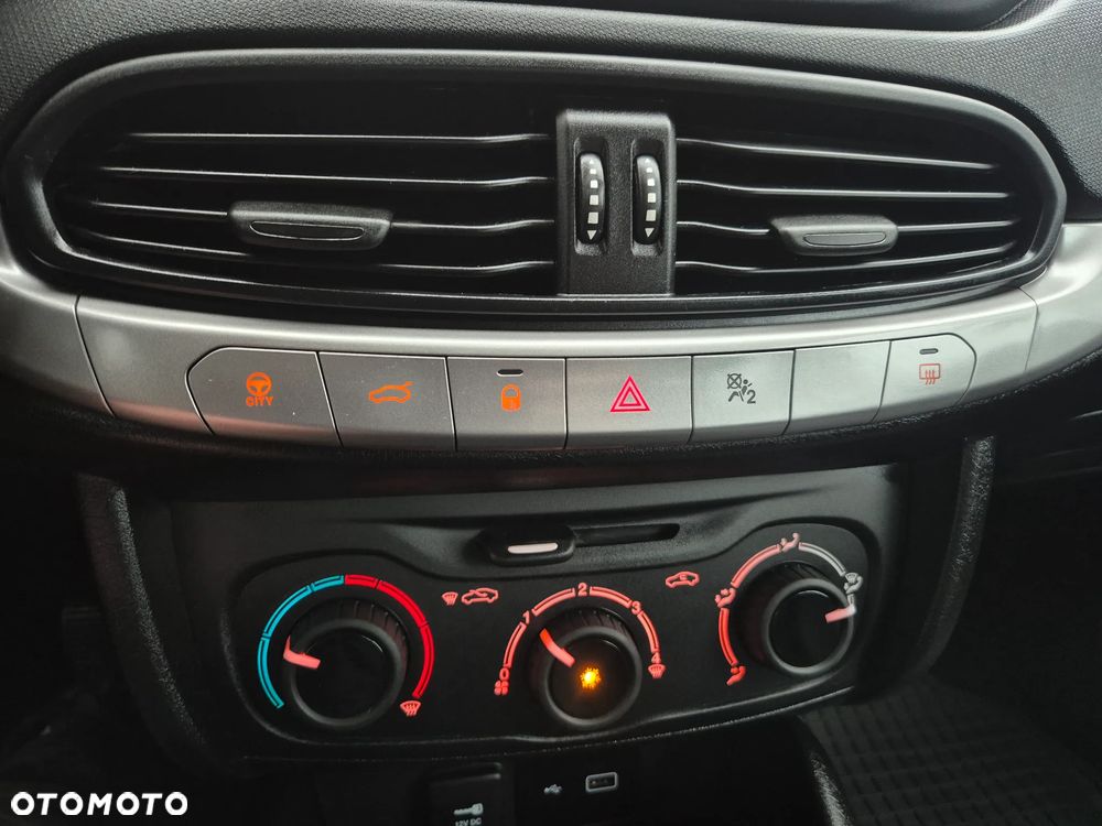 Fiat Tipo - 25