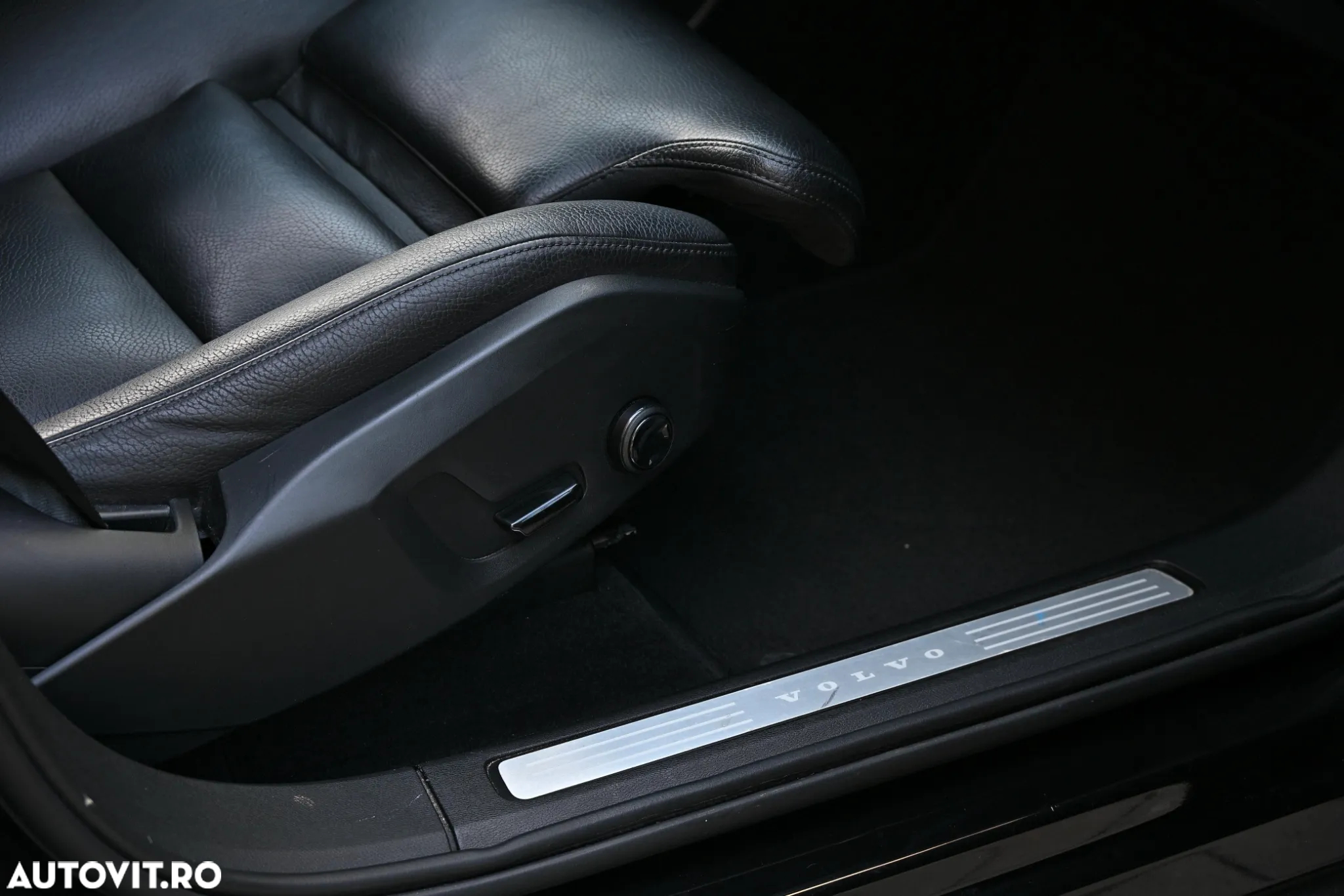 Volvo XC 60 D4 AWD Inscription - 31