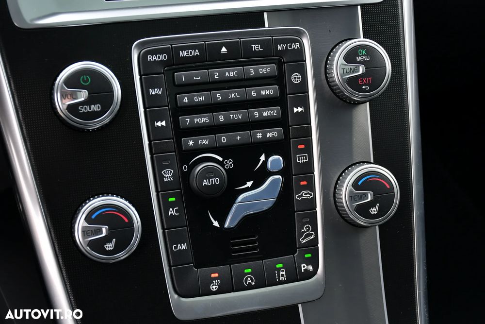 Volvo XC 60 D4 AWD Geartronic Summum - 21