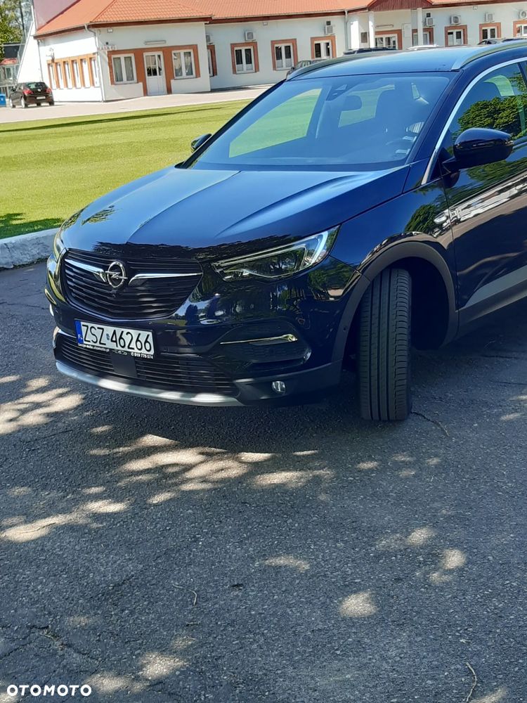Opel Grandland X 1.2 Start/Stop Automatik Design Line - 2