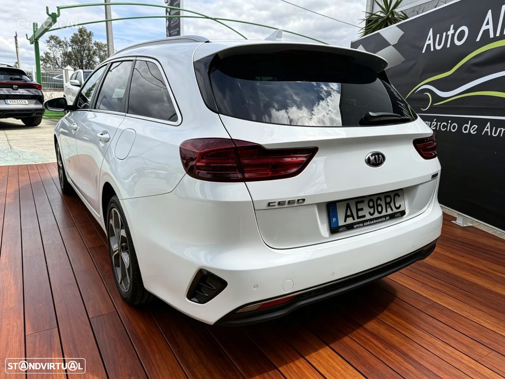 Kia Ceed SW 1.6 CRDi MHEV Drive+SRF - 5