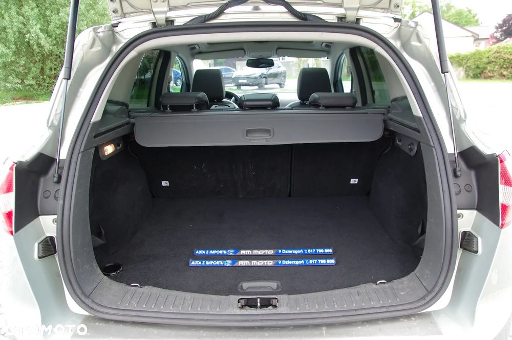 Ford Kuga 2.0 TDCi 2x4 Titanium - 26