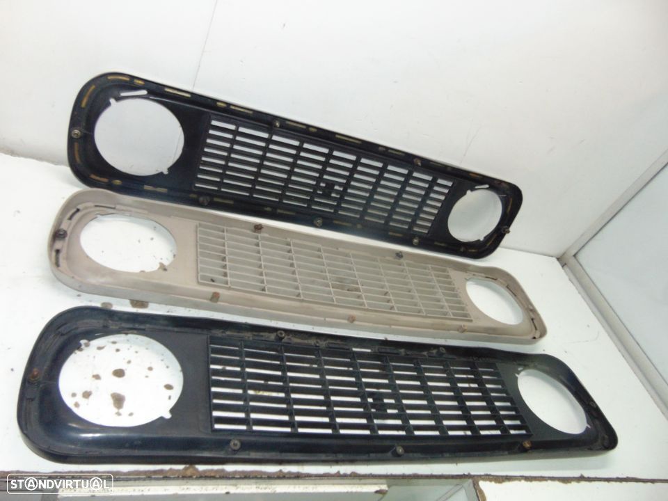 Renault 4l grelhas do capot - 7