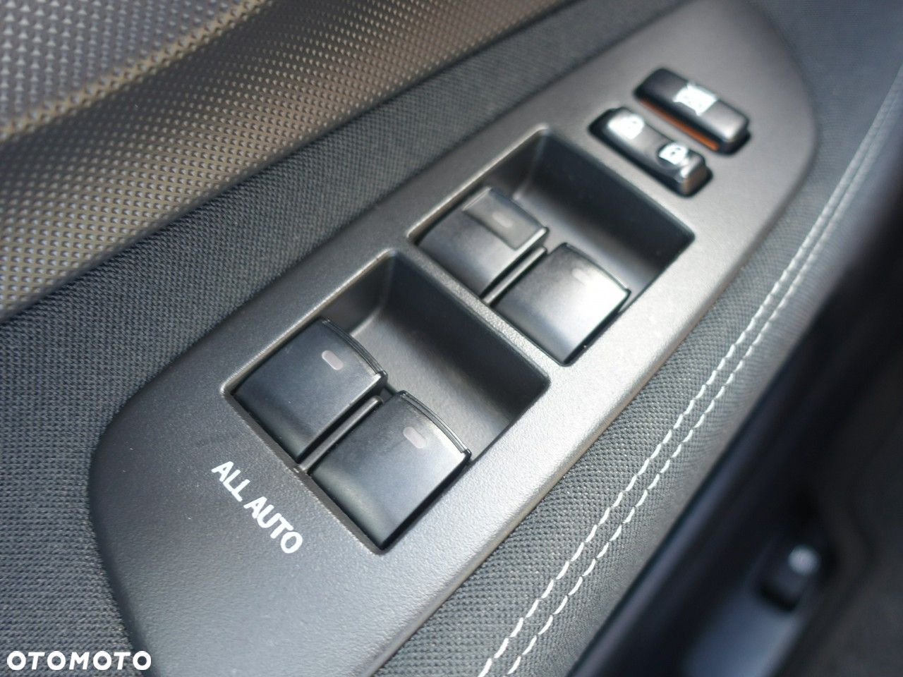 Toyota Auris - 21