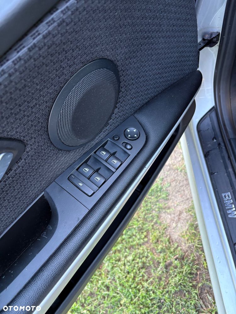BMW Seria 3 320i - 4