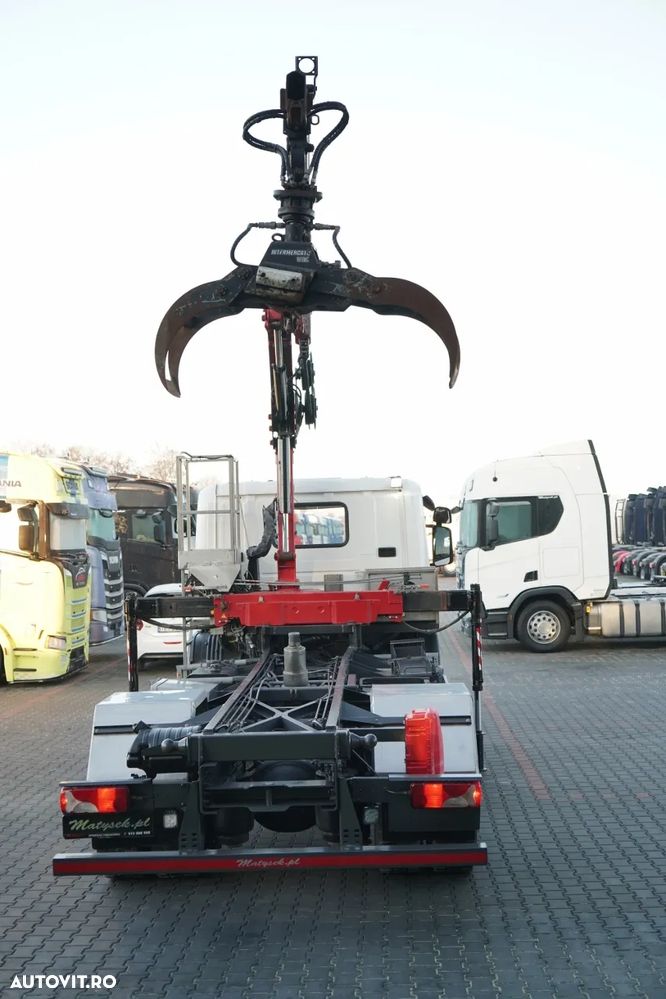 Scania P 280 / 4X2 / ȘASIU - 4,9 M / + HDS HMF 635 / CAPACITATE DE RIDICARE 1.500 KG / ATINGERE MAXIMĂ 6,9 M / GRĂTAR / - 7