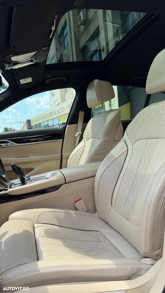 BMW Seria 7 730Ld xDrive - 12