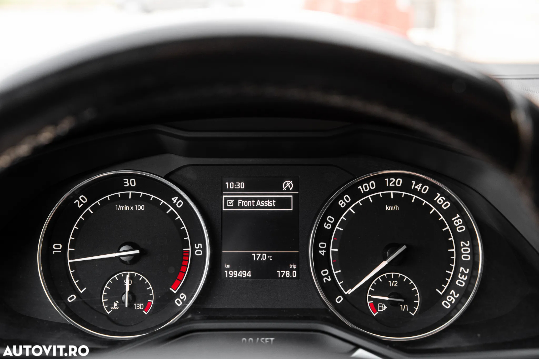 Skoda Superb 2.0 TDI Active - 27
