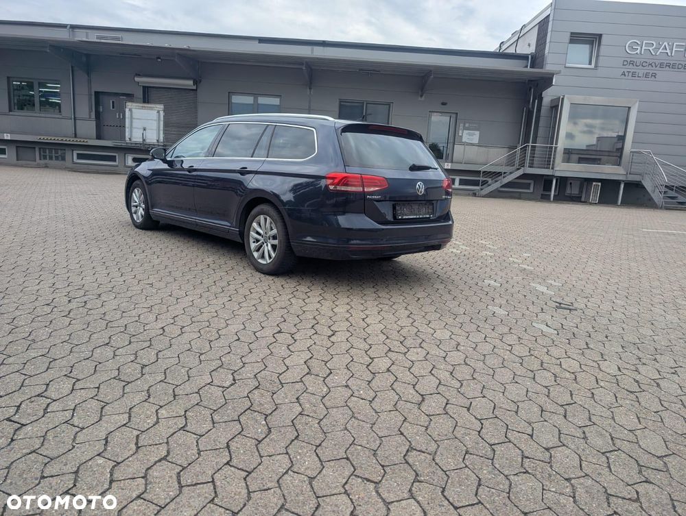 Volkswagen Passat 2.0 TDI (BlueMotion Technology) Comfortline - 5